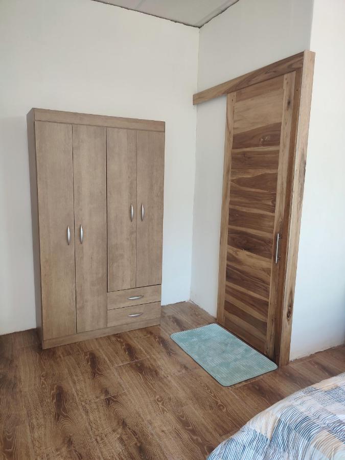 Homestay Colibri - La Casa De Eros Ayampe